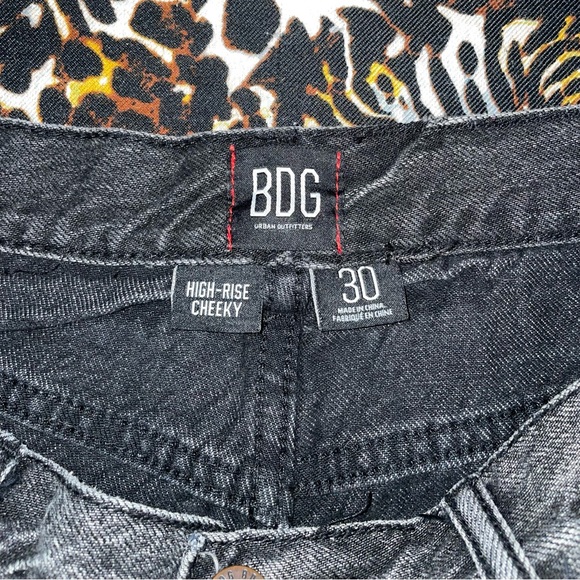 BDG Urban Outfitters High-Rise Cheeky Raw Hem Shorts - Picture 4 of 5
